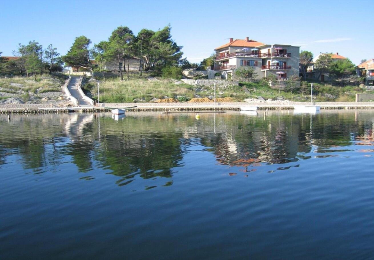 Apartments Ljilja 닌 외부 사진